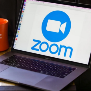 جلسة استشارة عبر زووم مع الكابتن محمود جنيدي